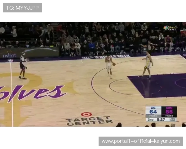 桑托斯14分勇士替补前锋适应 穆迪12分年轻后卫防守端贡献抢断